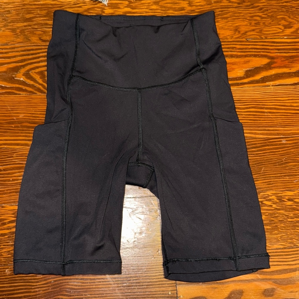 Black Athleta Ultimate Stash Pocket 7” Short